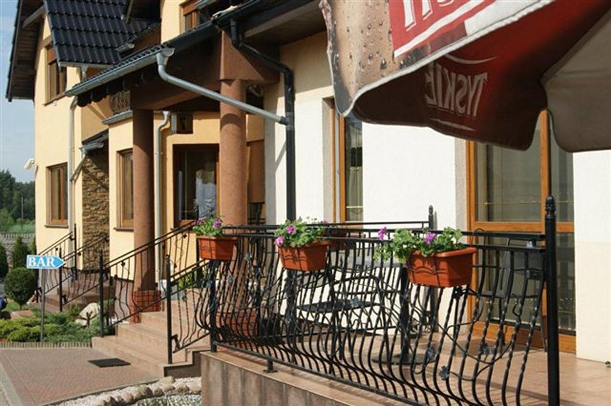 Pokoje Goscinne Gum-Bar Biskupice  Kültér fotó